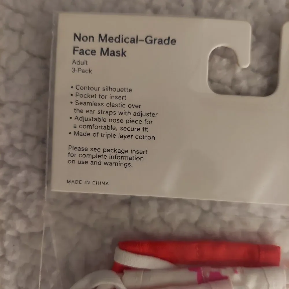 GAP Adult Contour Mask with Filter Pocket (3-Pack)
